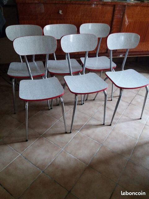 Table et chaises en formica 60 Mntrol-sous-Sancerre (18)