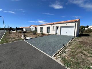 Maison 4 pièces 94 m² · à Corme-Écluse · 94 m² · 274 000 €