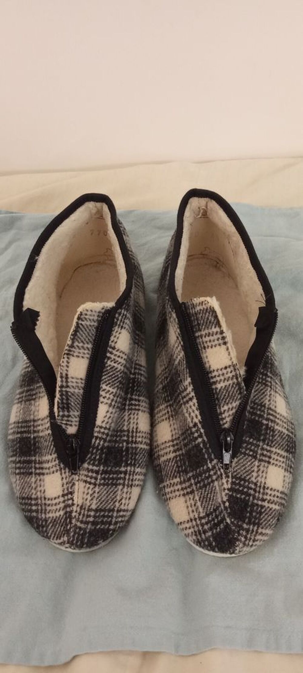 Chaussons pantoufles homme Chaussures