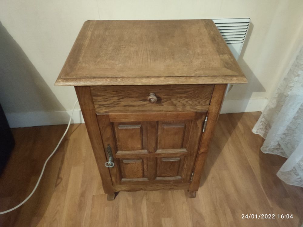 Petit joli ancien meuble ancien Meubles