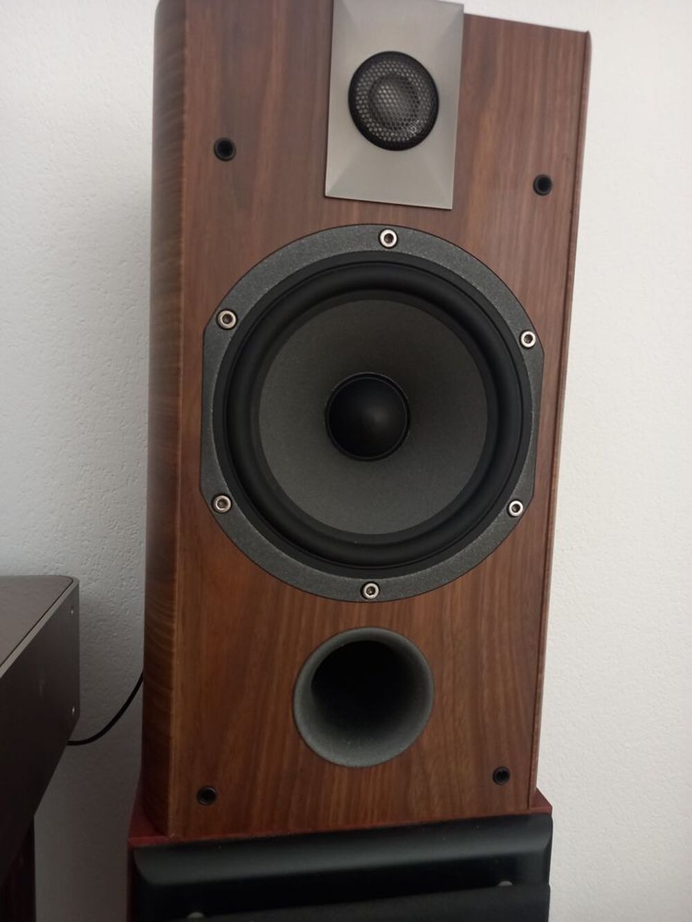 AV chaine HI FI tr&egrave;s peu servie Audio et hifi