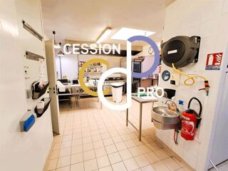   LOCAL COMMERCIAL 290 M² + TERRASSE SUR TERRAIN 2 000 M² – A LOUER A TARASCON FACE AU McDONALD'S Tarascon