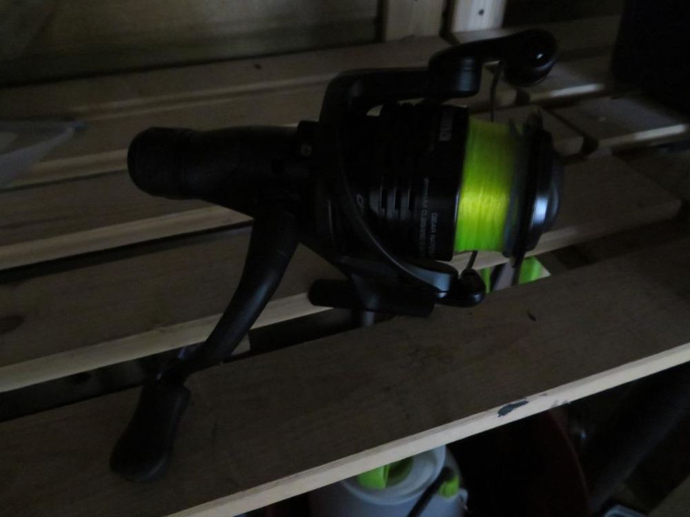 MOULINET DE PECHE OKUMA NEUF 
Sports