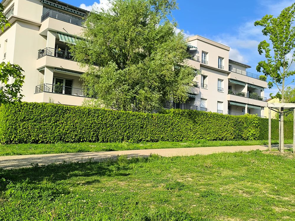 Vente Appartement Appartement avec loggia, garage et parking - Loup Pendu Rillieux-la-pape