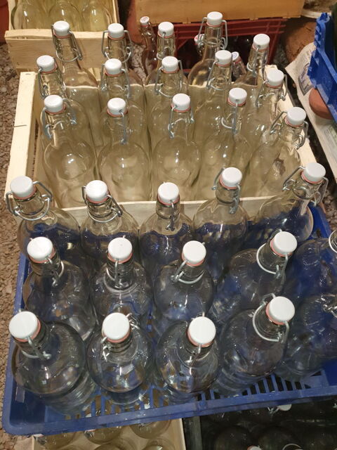Bouteilles en verre, d'un litre, ayant contenu limonade 10 Clamecy (58)