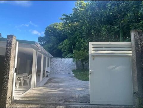  Maison � louer 2/3 pi�ces 70 m� Les abymes