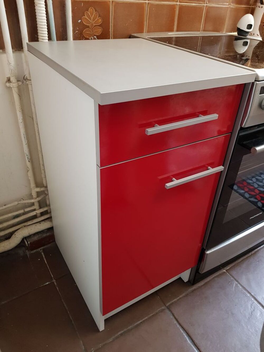 Meuble de cuisine/rangement rouge Meubles