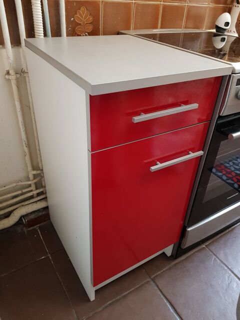 Meuble de cuisine/rangement rouge 20 Paris 14 (75)