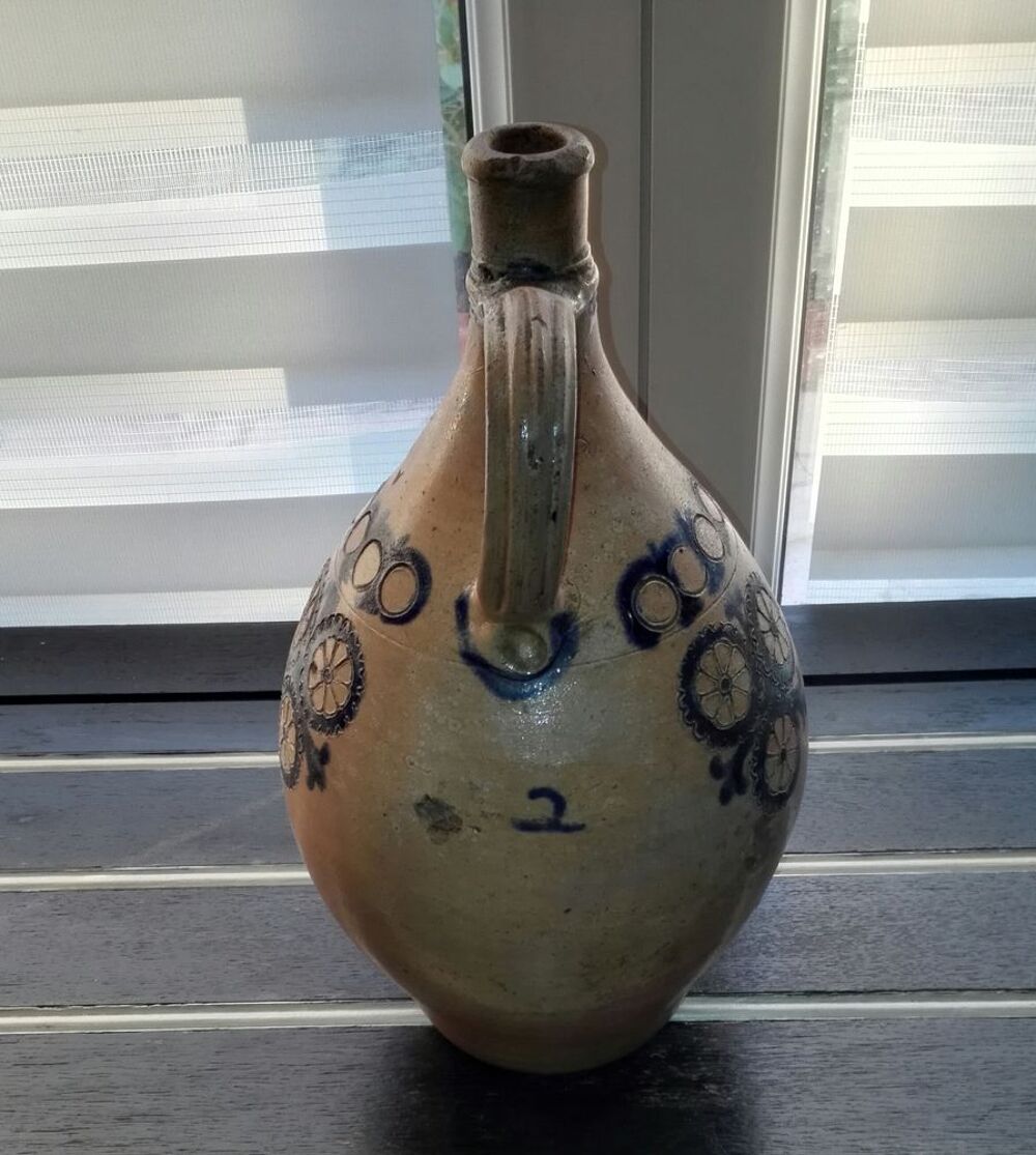 Cruche en gr&egrave;s &agrave; eau de vie "schnaps" fin du 18&egrave;me si&egrave;cle 