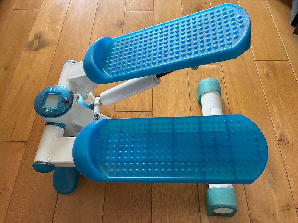 P&eacute;dalier d'appartement steeper Go Sport
avec compteur
Jeux / jouets