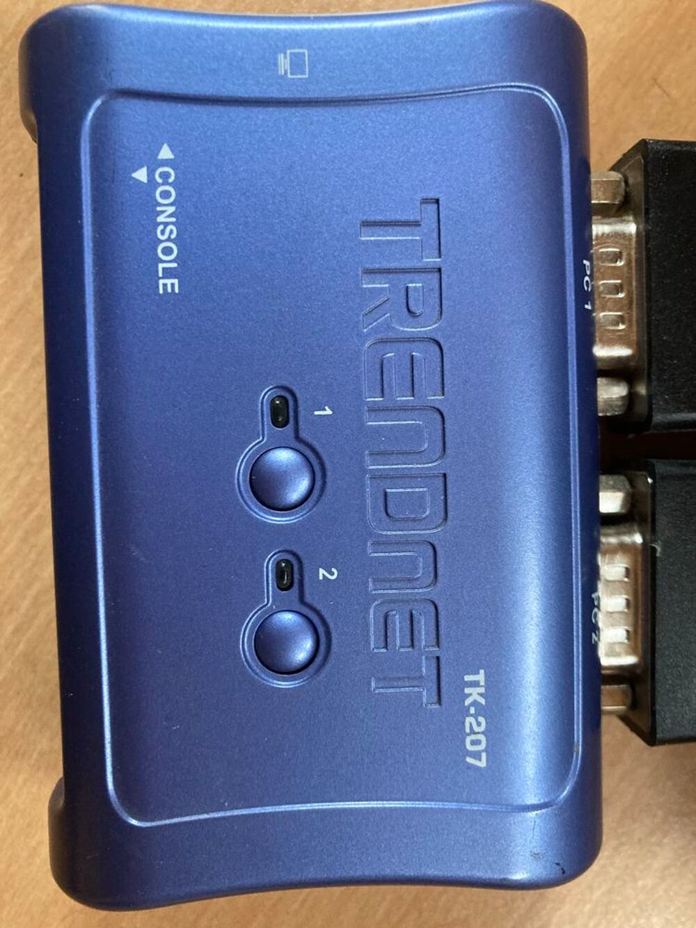 Switch Trendnet 2 ordi-1 ecran TK207 Matériel informatique