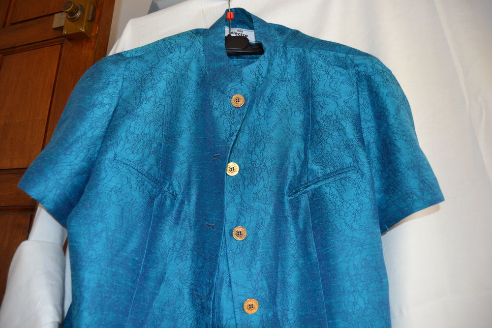 ensemble veste et 2 pantalons Vêtements