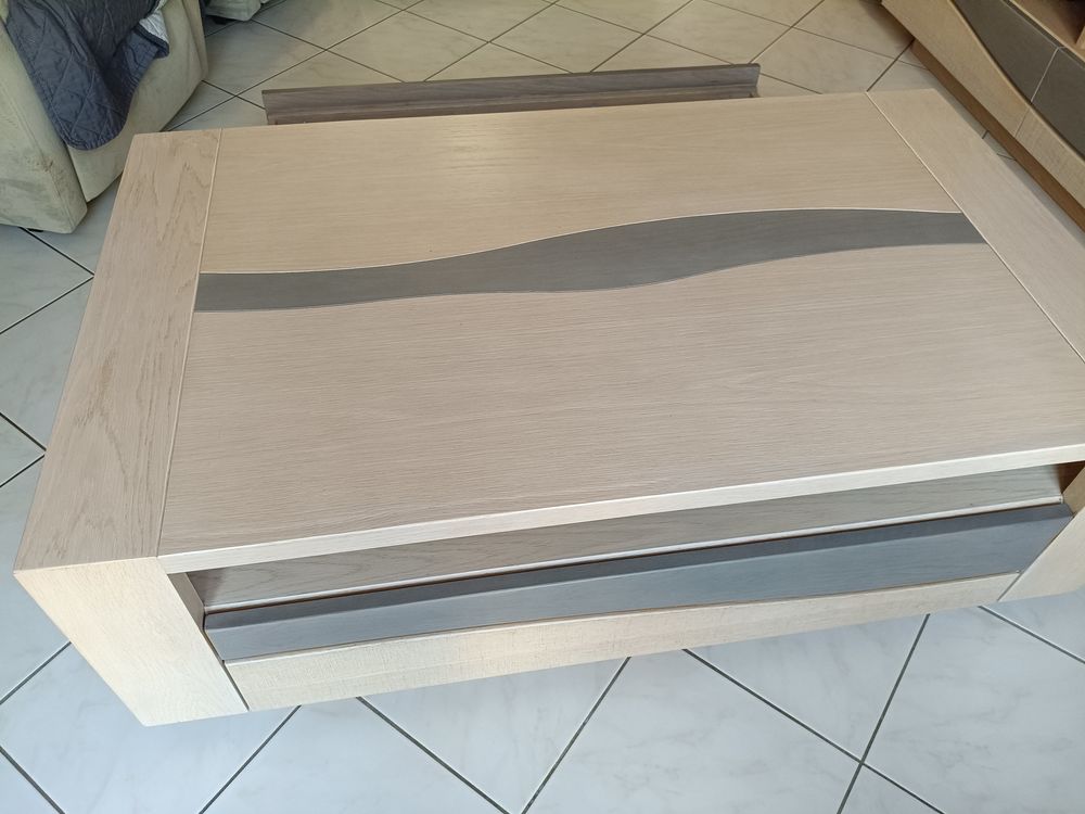 meuble TV en ch&ecirc;ne massif et table basse Meubles
