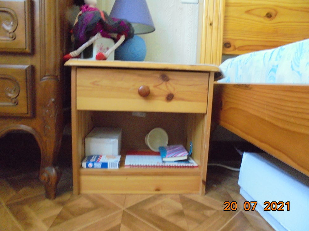 chambre &agrave; coucher armoire lit table de nuit Meubles