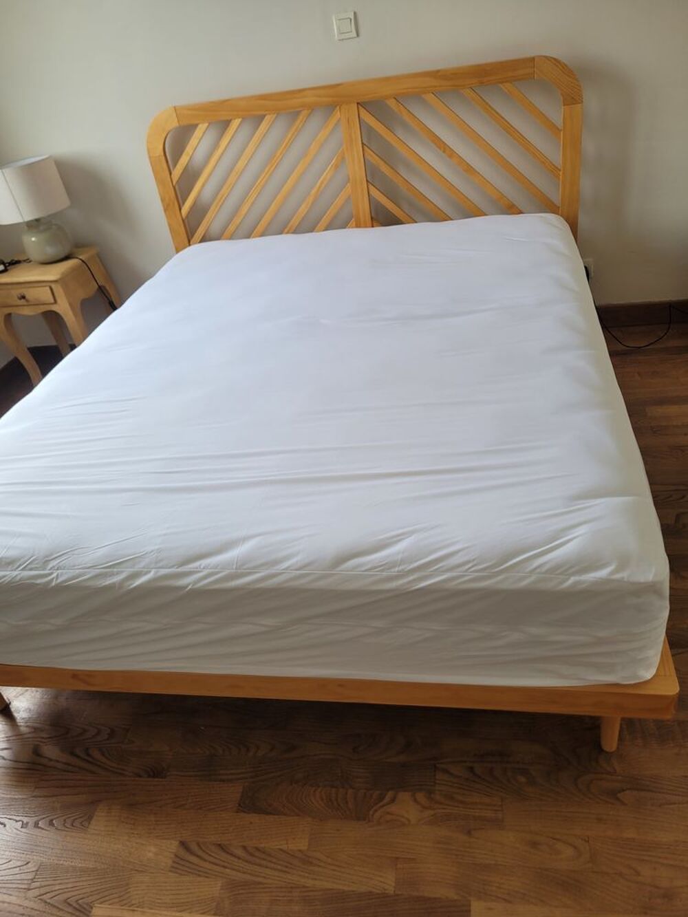 Ensemble Hypnia lit pin massif 160 X 200 cm + matelas 2 en 1 Meubles