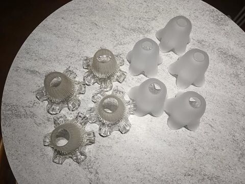 ABAT-JOUR EN VERRE TULIPE VINTAGE 10 Saint-Jean-du-Cardonnay (76)