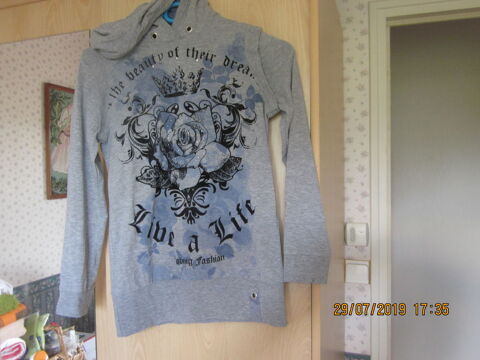 sweat-shirt gris à capuche 14 ans 2 Soucelles (49)