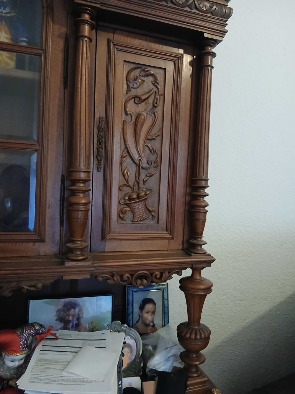 ancien meuble de ch&agrave;&cent;teau Meubles