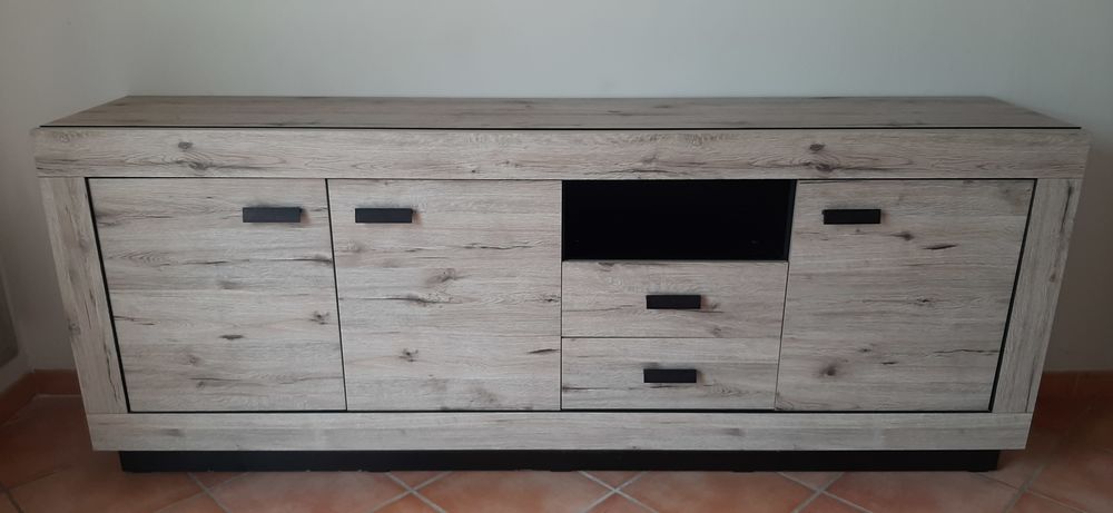 Bahut mod&egrave;le malaga ( fabricant r&eacute;uni) Meubles
