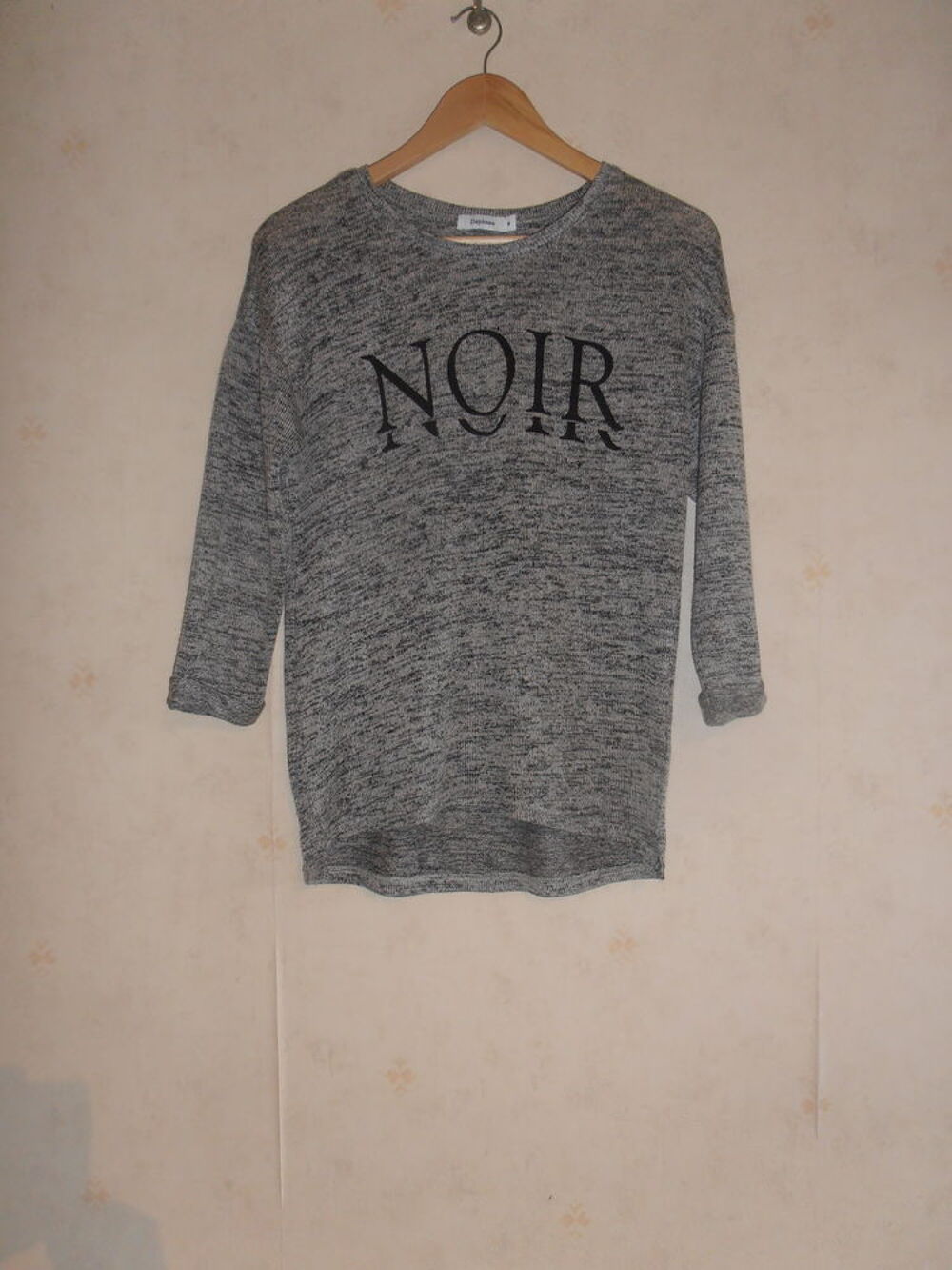 Pull fin "NOIR" Vêtements