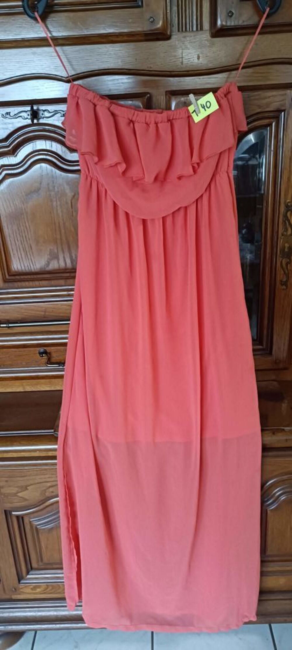 LOT DE V&Ecirc;TEMENTS F&Eacute;MININ POUR LA REVENTE Vêtements