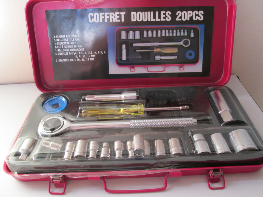 COFFRET DE 20 DOUILLES NEUF Bricolage