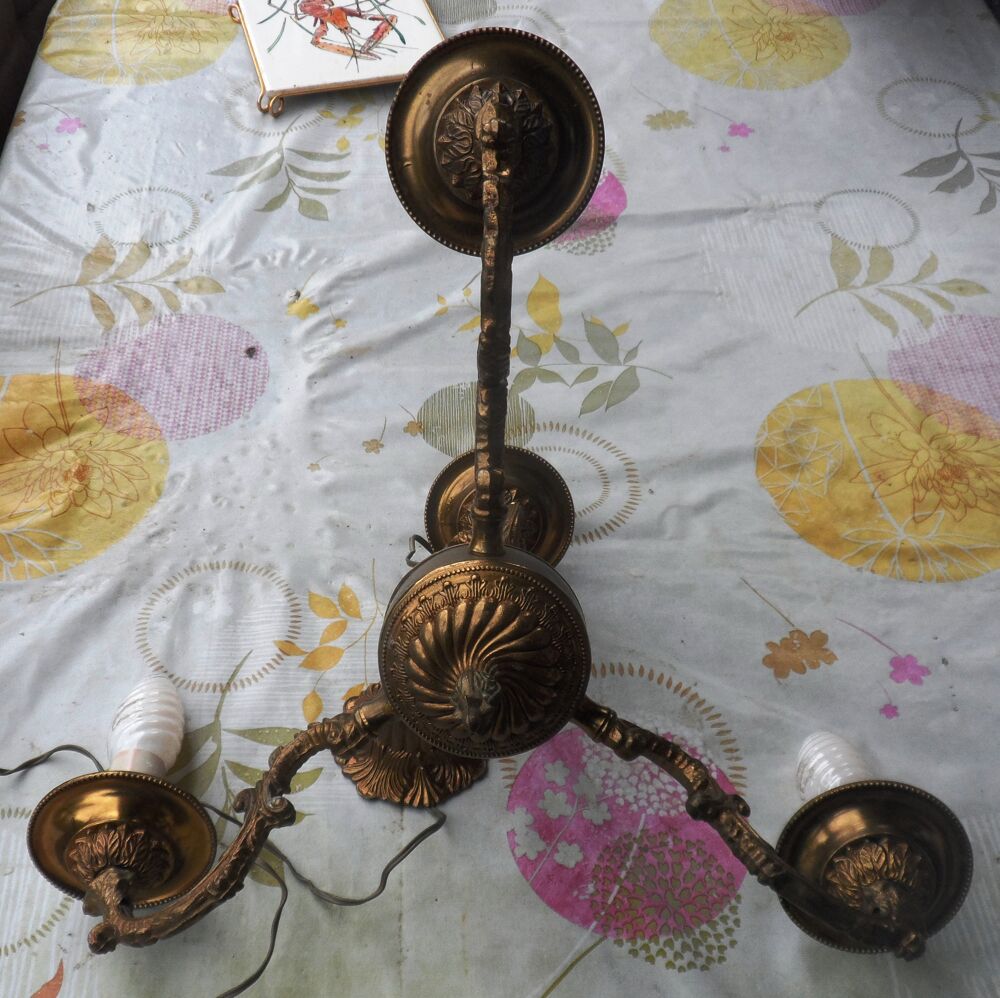Lustre ancien 3 branches en bronze 1&egrave;re partie du XX&egrave;me si&egrave;c Décoration