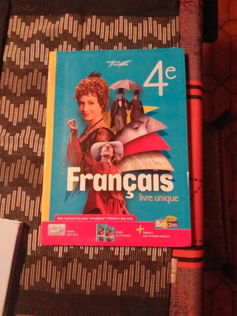 LIVRE FRANCAIS 4 EME BORDAS 2011 2 Chaumont (52)