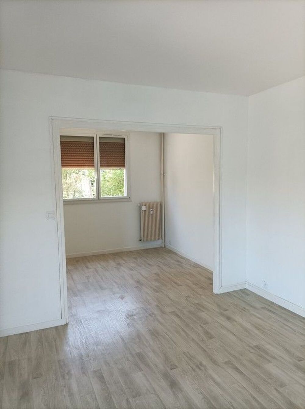 Location Appartement Appartement T4 de 82 m² situé dans une résidence calme. Épernay