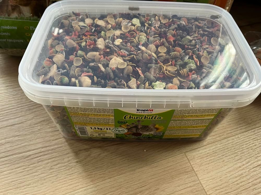 aliments vari&eacute;s pour chinchillas Jardin