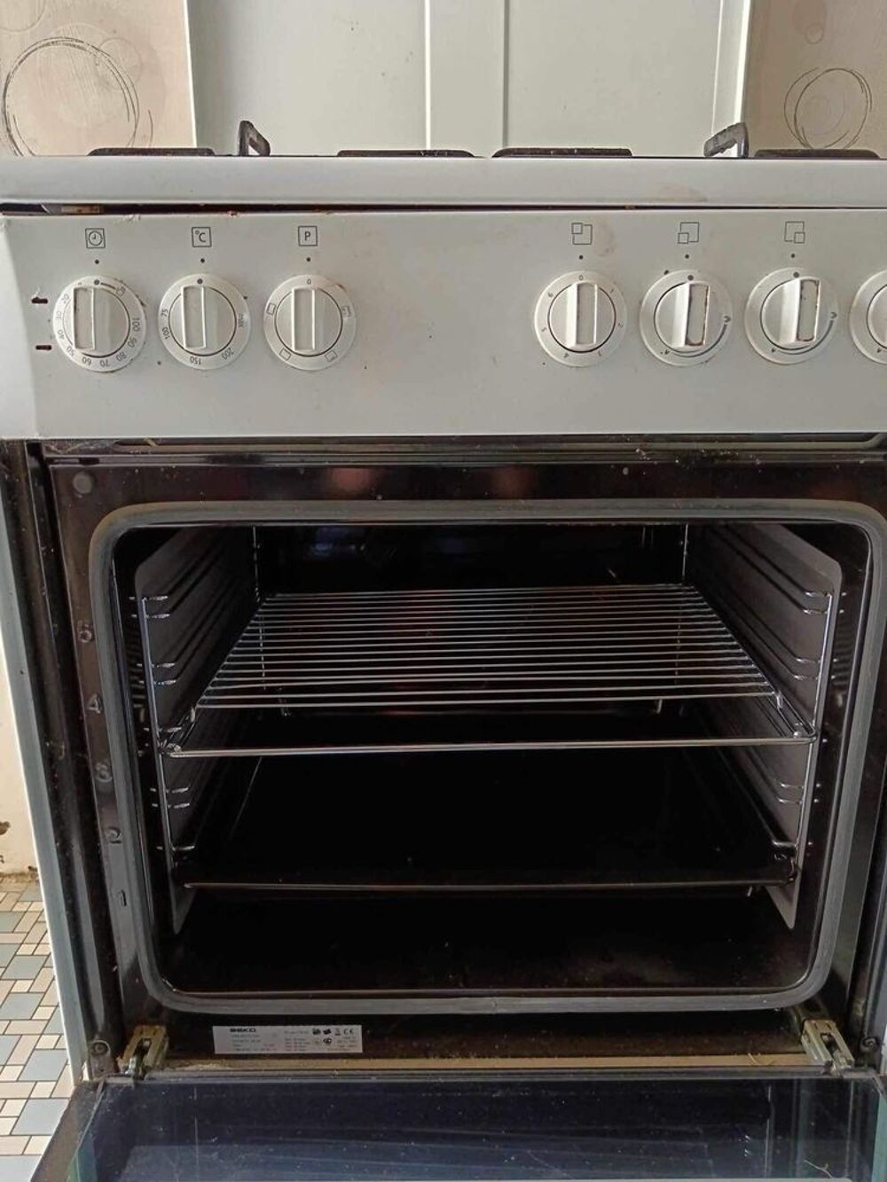 CUISINI&agrave;ˆRE &agrave;€ GAZ Electroménager