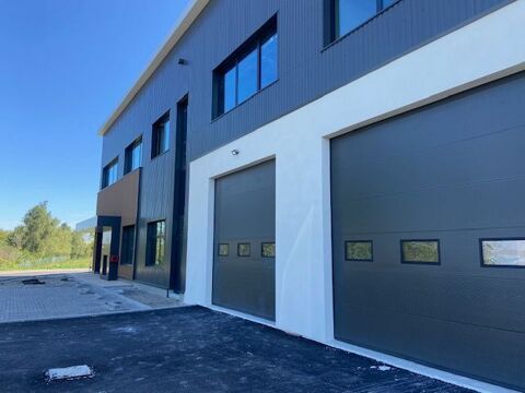 ST PRIEST : LOCAL D'ACTIVITÉ DE 600 M2 DONT 200 M2 DE BUREAUX - LOCAL NEUF - 5872 69800 Saint-priest
