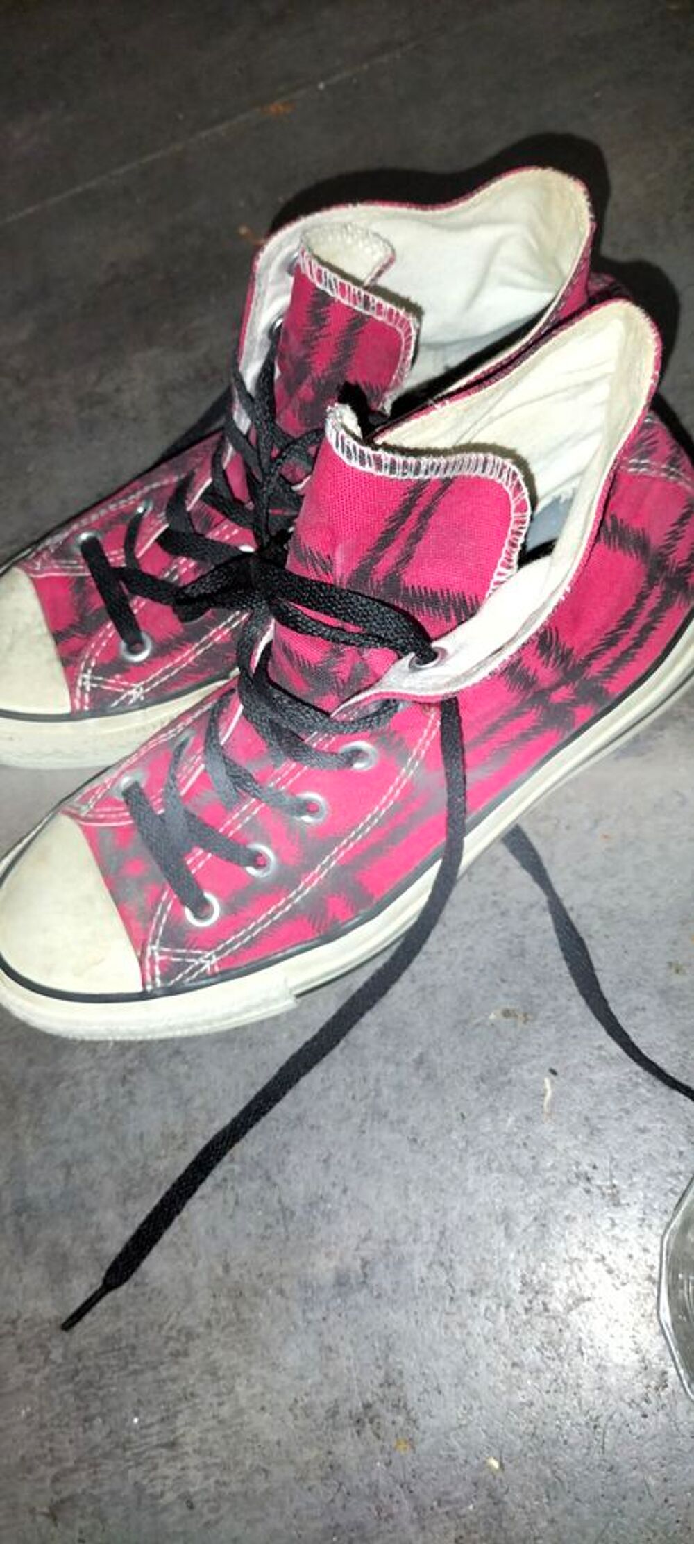 Basket converse all star s&eacute;rie limit&eacute;e pointure 38 tr&egrave;s bon Chaussures