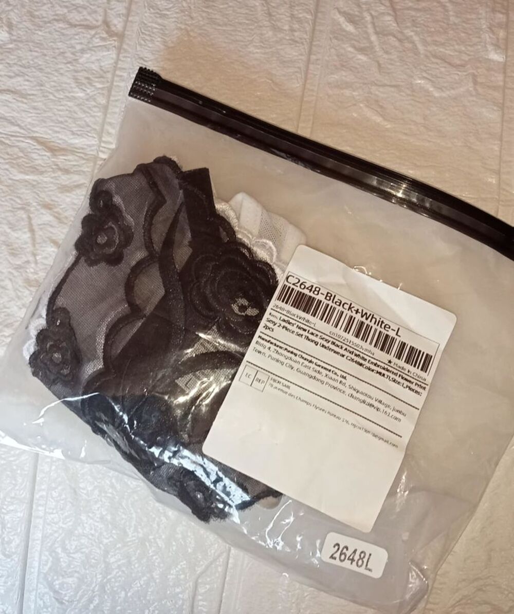 String femme dentelle en noir ou blanc TL Vtements