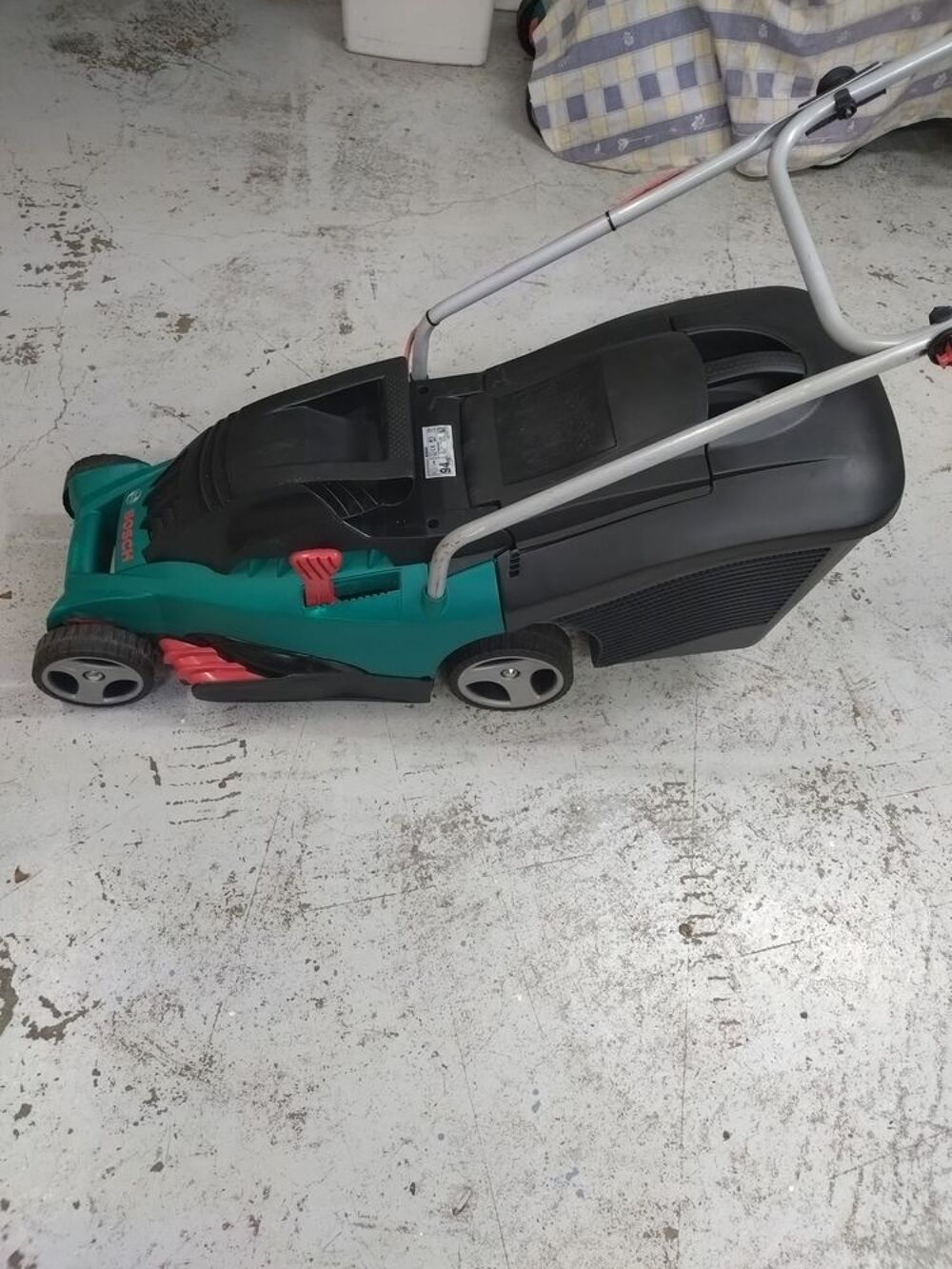 Tondeuse &agrave; gazon Bosch Jardin
