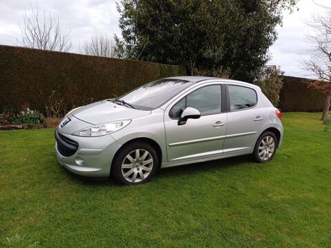 Peugeot 207 1.6 HDi 16v 110ch FAP Ex&eacute;cutive