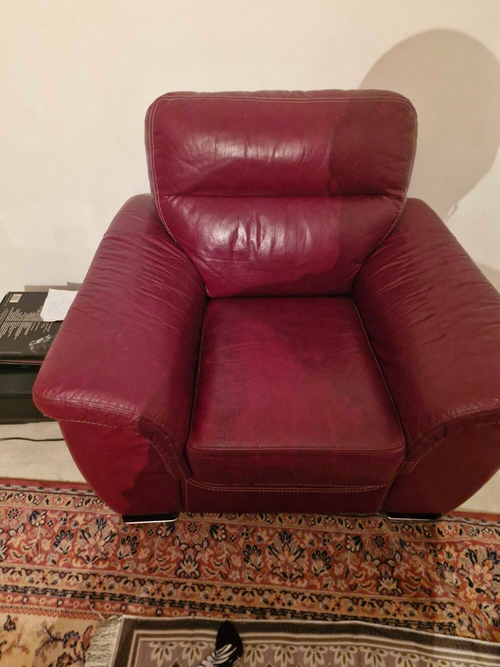 2 canap&eacute;s 3places et 1 fauteuil Meubles