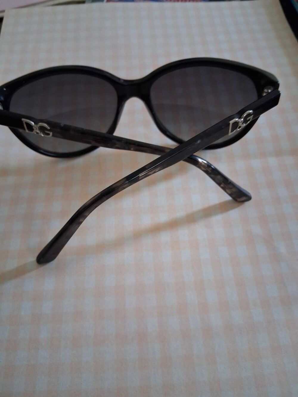 paire de Lunettes Maroquinerie