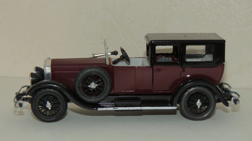 Voiture miniature Isotta 
