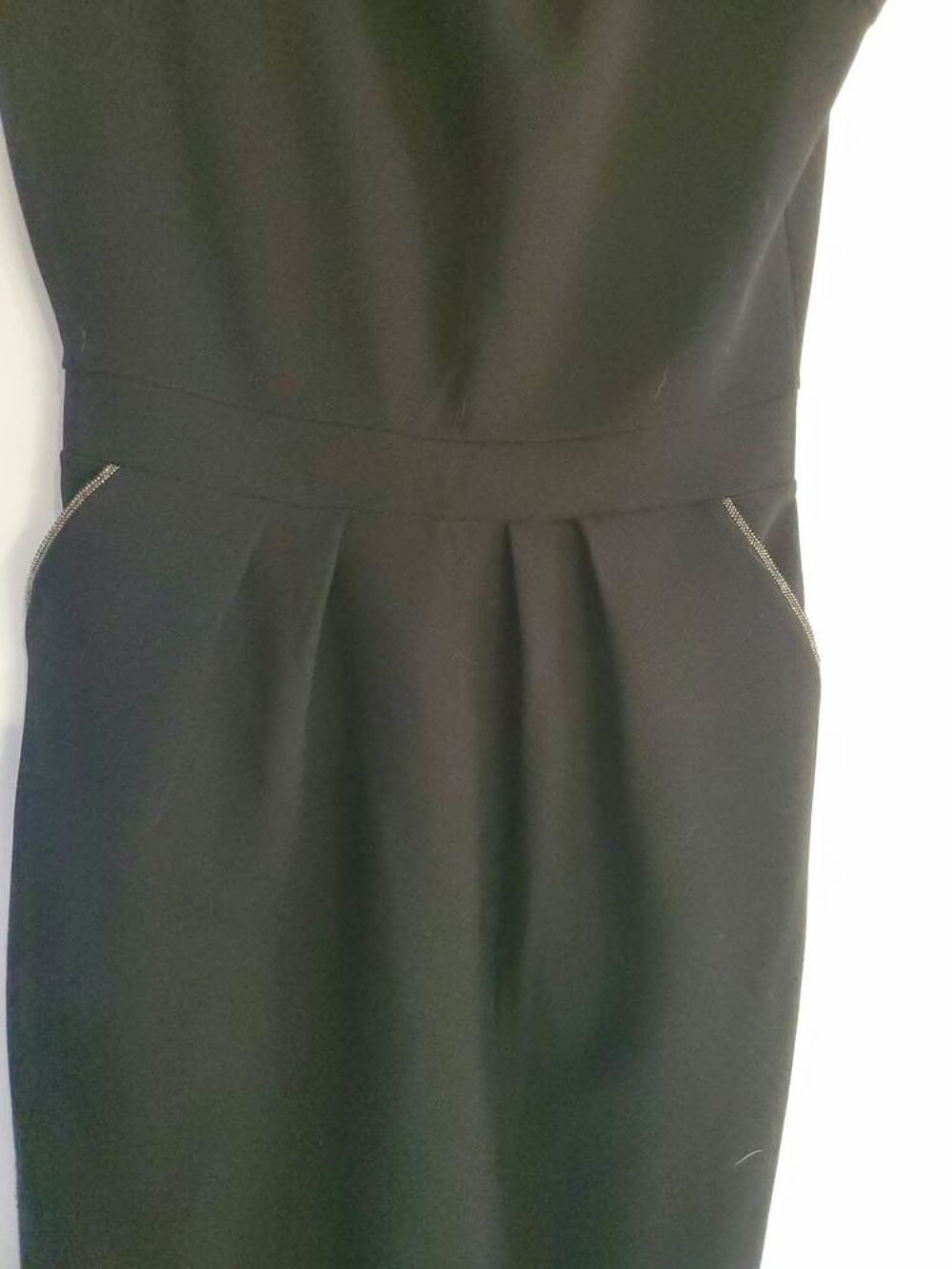 ROBE NOIRE MARQUE EGERIE T38 Vêtements