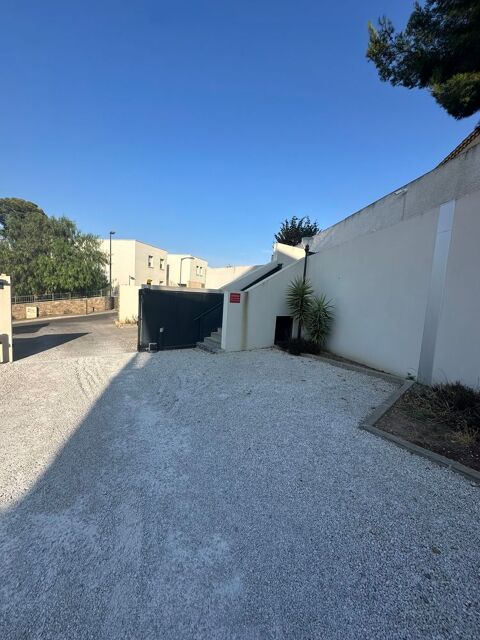  Parking / Garage � louer 2 m�