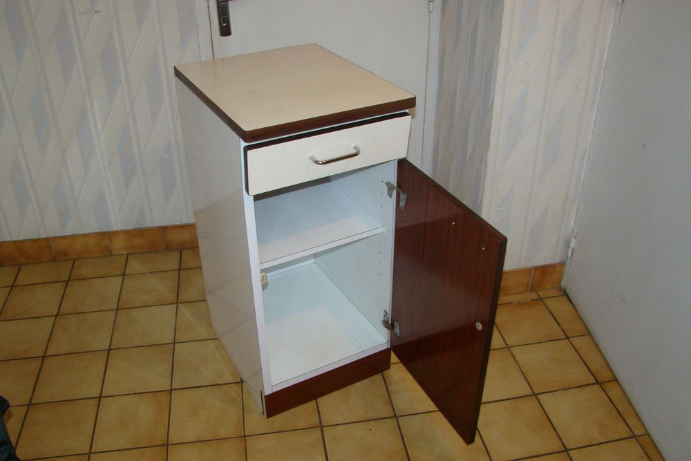 Buffet bas de cuisine en formica vintage ann&eacute;es 1960 Meubles