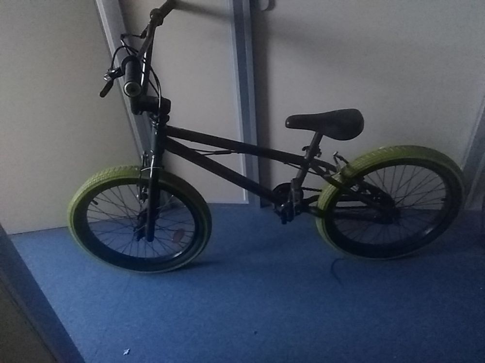 v&eacute;los enfants quasiment neuf Vélos