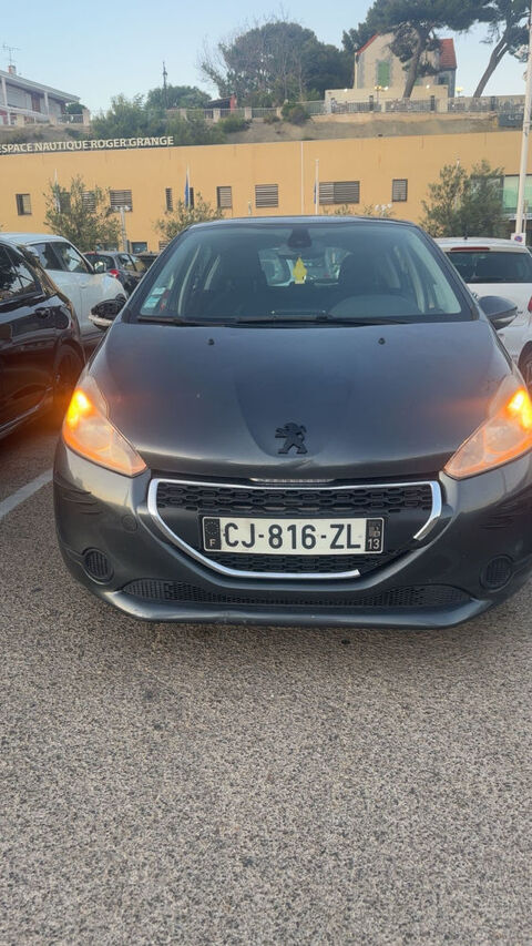 Peugeot 208 2012