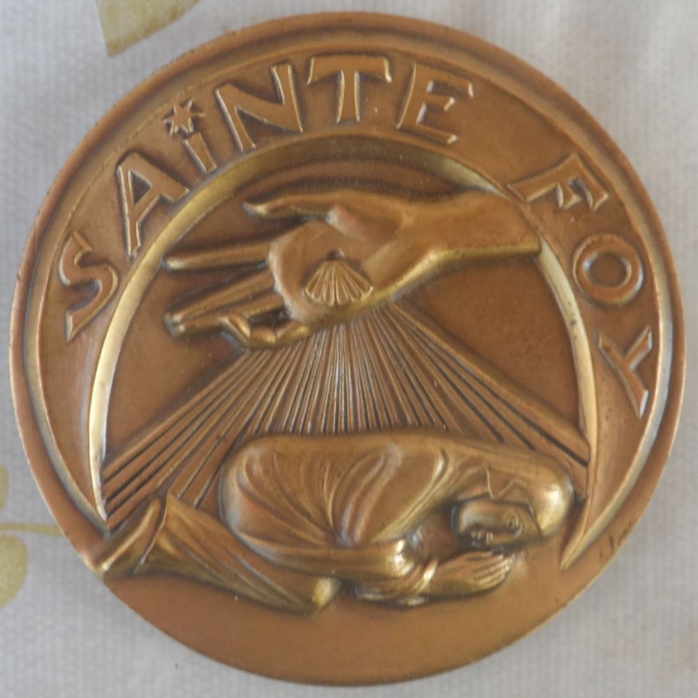 M&eacute;daille religieuse en bronze de 70mm de diam&egrave;tre pour 183g 