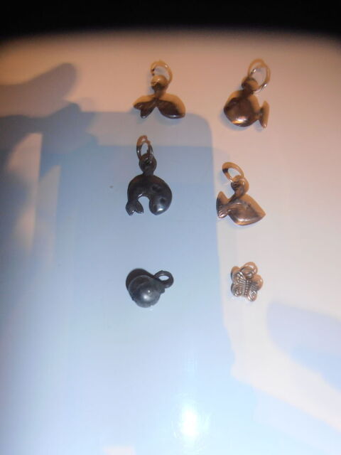 Lot de 6 breloques 36 (28b) 4 Tours (37)