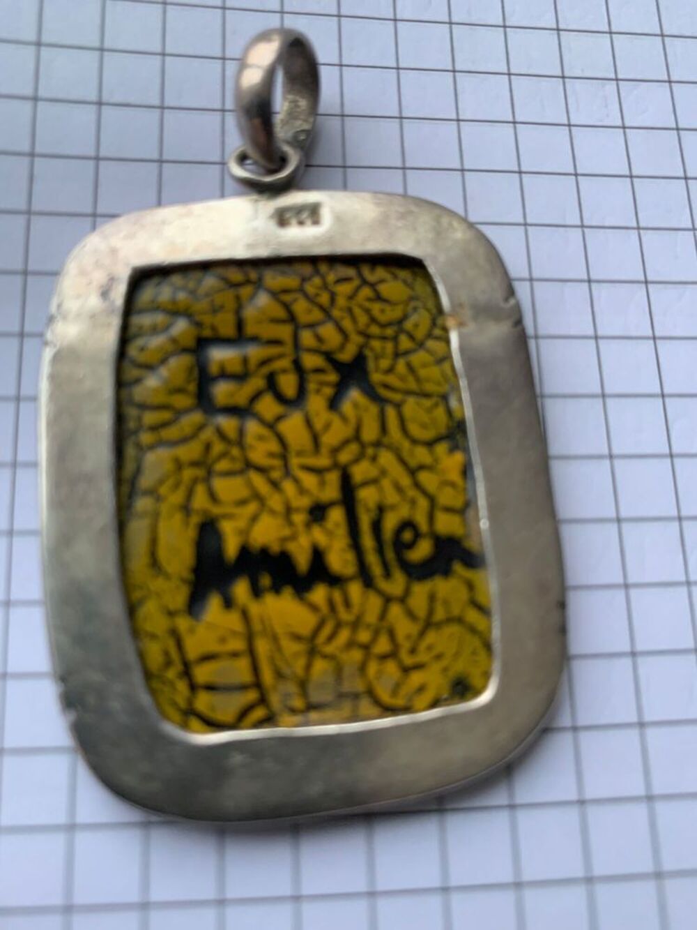Pendentif &eacute;maill&eacute; Bijoux et montres
