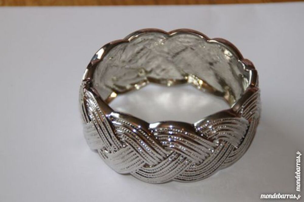 Bracelet imitation tressage (28B) Bijoux et montres