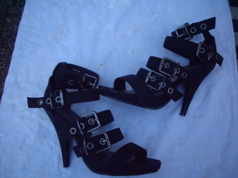 Sandales Noir  Sangles pt38 talons 12 cm-neuves 18 Bouxwiller (67)