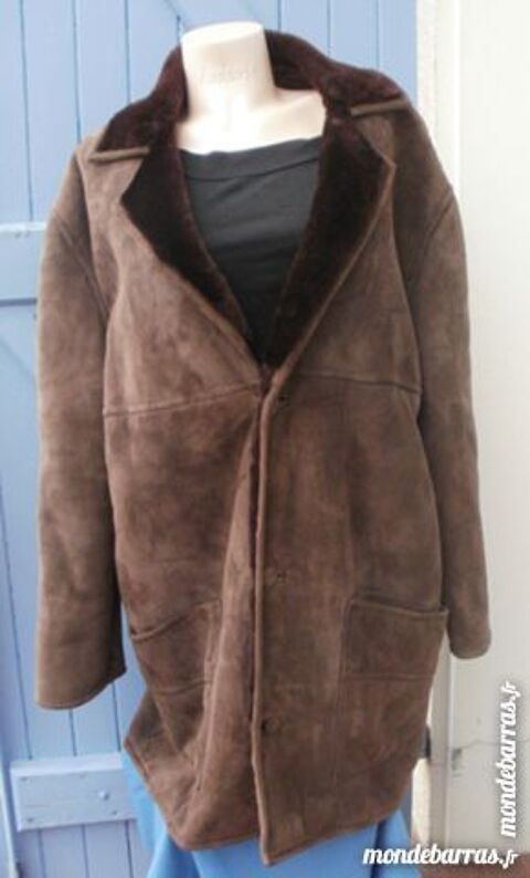 MANTEAU en daim, grande taille, Françoise CATALO 80 Montauban (82)